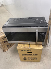 Samsung 1.9 Cu. Ft. O.T.R Microwave (Missing all accessories)
