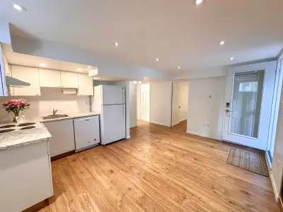 2-Bedroom Legal Basement Apartment in Desirable River Oaks!