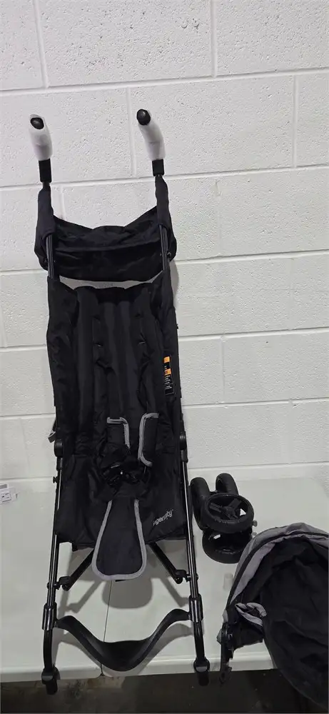 Summer Infant, 3D Mini Convenience Stroller Lightweight Stroller in Strollers, Carriers & Car Seats in City of Toronto - Image 7