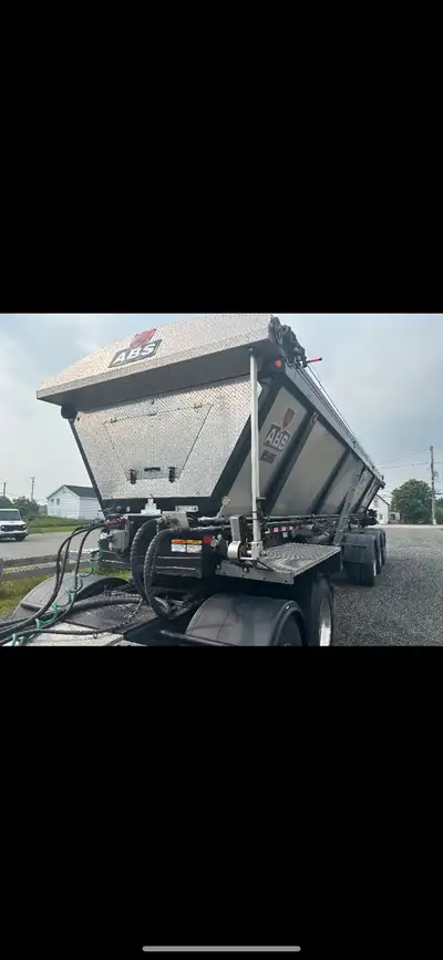 2020 ABS Live Bottom Well maintained Excellent condition Owner operated since new Never hauled salt...