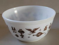 Vintage Pyrex Milk Glass Early American Mixing Bowl 
