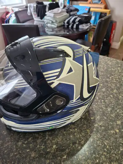 No marks on anything 250 or best offer thanks