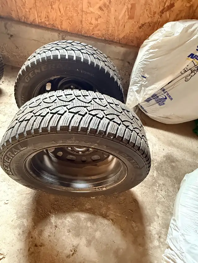winter tire with rims in Tires & Rims in Ottawa - Image 3