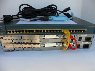 Cisco CCENT CCNA Home Practice Lab Kit 2x2600 2950 Switch