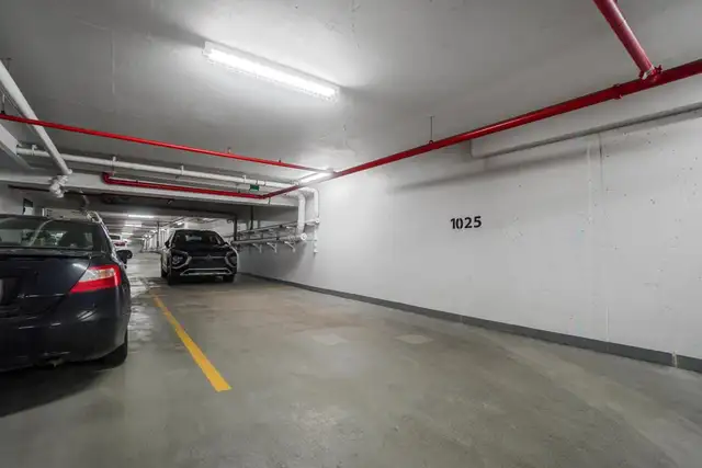 3 1/2 REM Île des Sœurs in Long Term Rentals in City of Montréal - Image 25