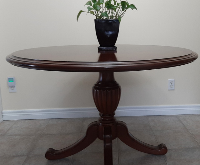 $240 KITCHEN/DINING TABLE - BOMBAY CO. - 48" in Garage Sales in Windsor Region