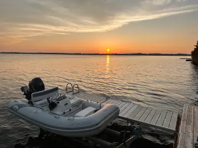 2014 Walker Bay 11ft runabout with centre console, and 30hp Tohatsu 4 stroke Outboard. A great famil...