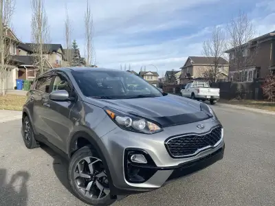 I my selling my AWD SUV 2021 KIA Sportage LX, 66000km, great on gas 2,4l 6 speed Automatic with spor...