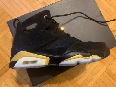 Jordan flight club size 11,5, View more