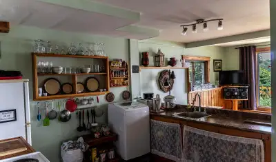 Hubbards Cove Short Term Rental DELIGHTFUL OCEANFRONT ONE BEDROOM PET FREE, FULLY FURNISHED APARTMEN...