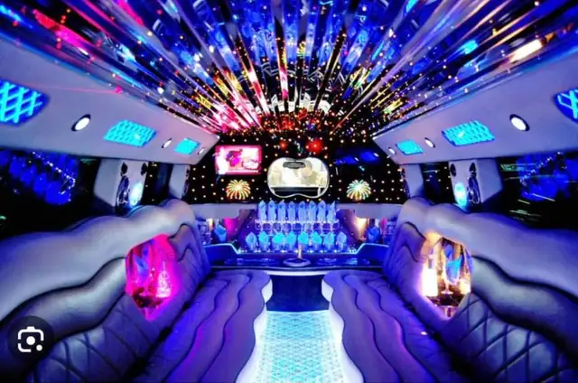 BRAMPTON LIMO RENTALS-MISSISSAUGA OAKVILLE TORONTO LIMOUSINES