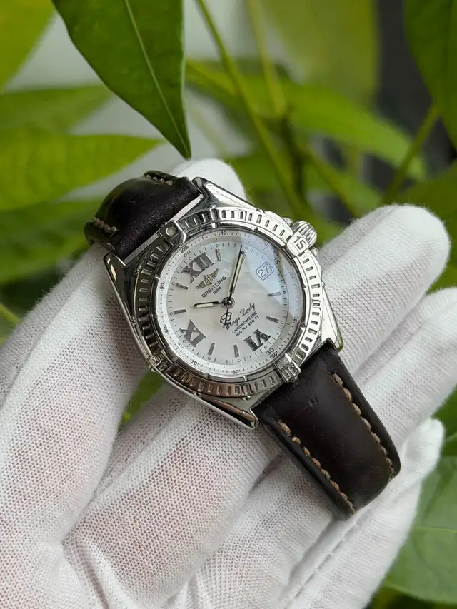 Breitling Wings Lady Mothe of Pearl Dial in Jewellery & Watches in Laval / North Shore - Image 2