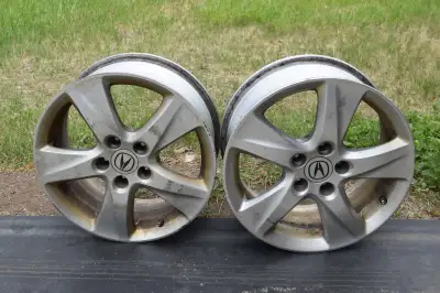 4 acura aluminum rims never seen winter 17 inch fits 225/50r/17 tires $350 5x114.3mm or 5x4.5 inch b...