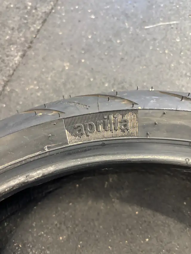 Motorcycle tires 400cc and under in Motorcycle Parts & Accessories in Mississauga / Peel Region - Image 4