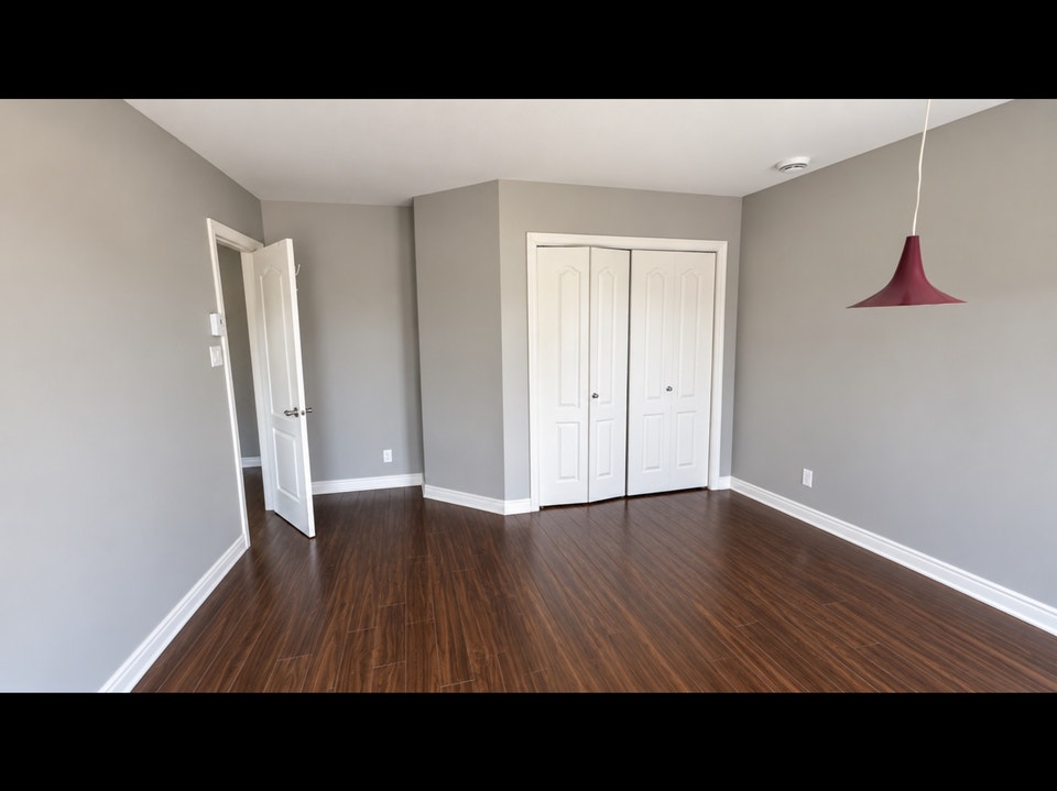 SUPERBE APPARTEMENT 4 1/2 - TYPE CONDO 5
