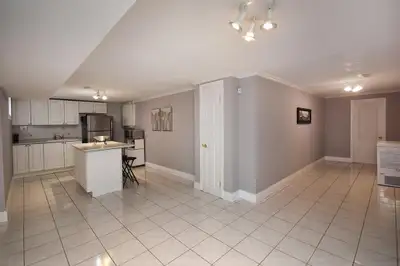 For Rent out : Bayview Fairway P.S. conmunity Coral Harbour Cres