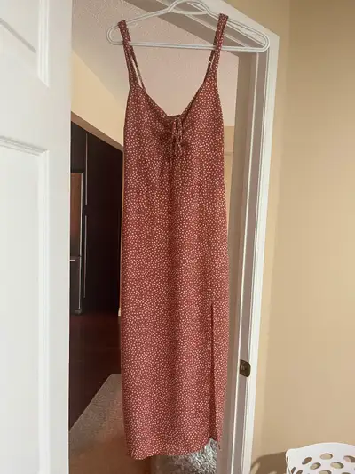 Woman’s Abercrombie dress, View more