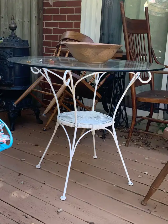 Collection of antique tables in Other Tables in Cambridge - Image 5