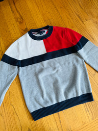 Boys sweater 8-10 yr old