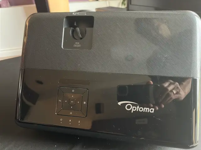 Optoma UHD51A 4K projector  in General Electronics in Edmonton - Image 3