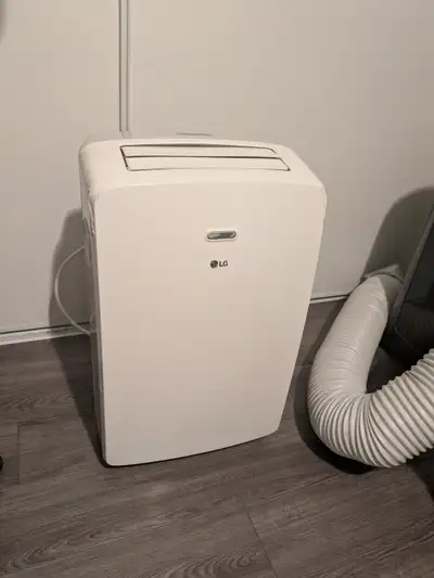 Don't need this unit anymore, it was bought new condition 2 years ago. I got better a/c equipment no...