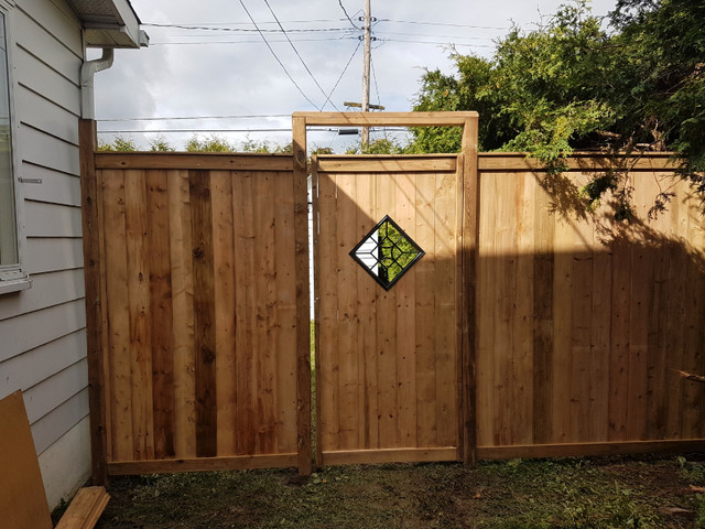 Rockland Fence & Decks in Fence, Deck, Railing & Siding in Ottawa - Image 2