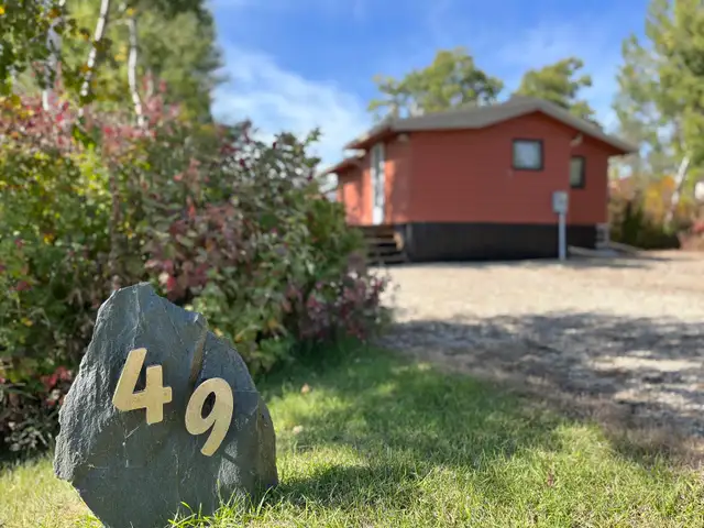 Waterfront 3 season cabin, everything included ready to move in!