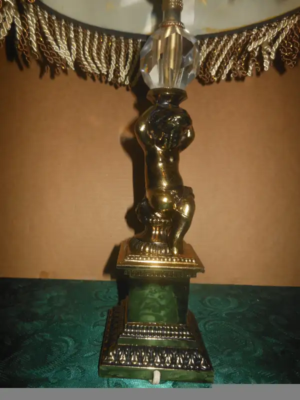 Vintage brass table lamp in Indoor Lighting & Fans in City of Montréal - Image 6