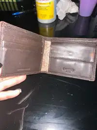 Guess wallet 