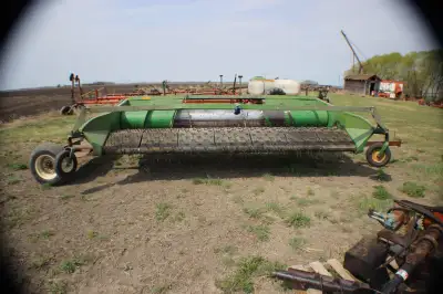 214 John Deere pickup header Asking $1500 Located near Carrot River Please call, text or email Herb...