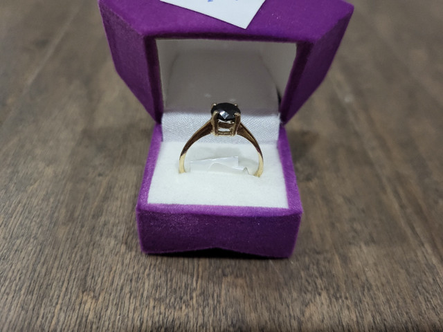 Brand New 10KT Yellow Gold Black Diamond Ring For Sale dans Bijoux et montres  à London