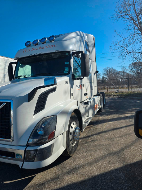 Selling Volvo commercial truck in Heavy Trucks in Windsor Region - Image 2