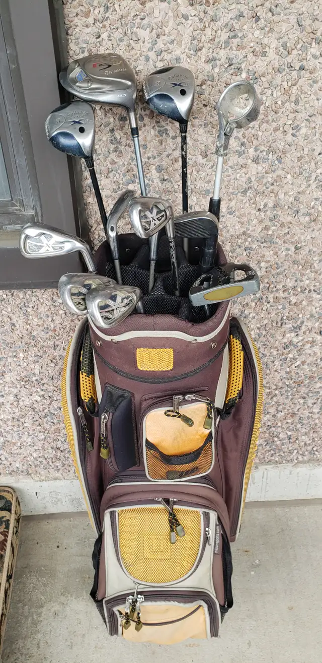Callaway golf clubs w/ Cart in Golf in Ottawa - Image 5