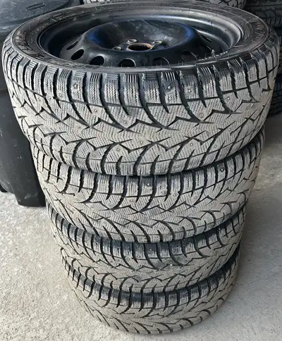 Off a Golf GTI Toyo Observe G3-ICE Size: 235/45R17 Center Bore / Hub Bore: 57.1 mm Bolt Pattern: 5x1...