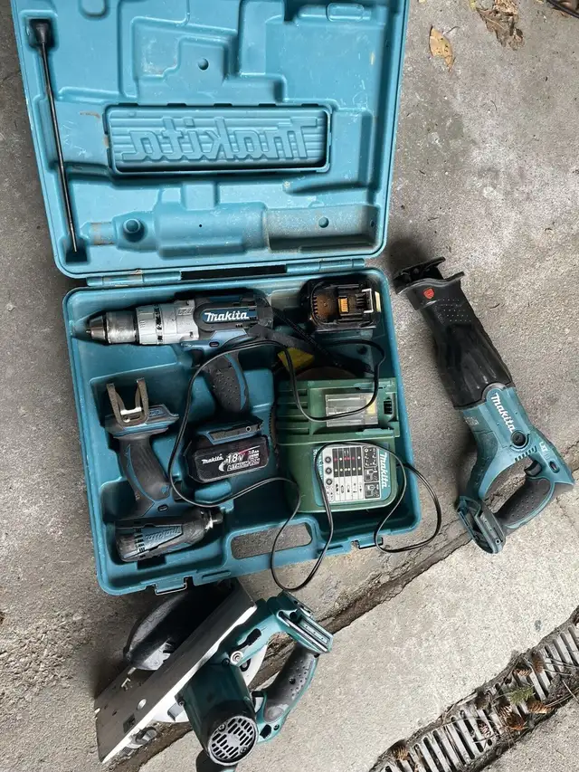 4 Piece Makita cordless Tool set in Power Tools in Mississauga / Peel Region - Image 8