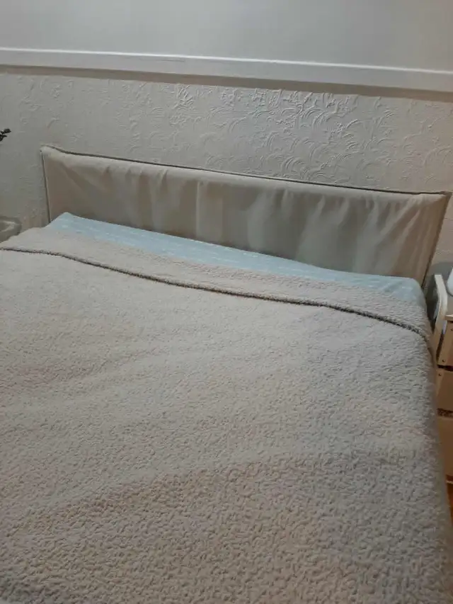 LIT DOUBLE in Beds & Mattresses in Québec City - Image 2