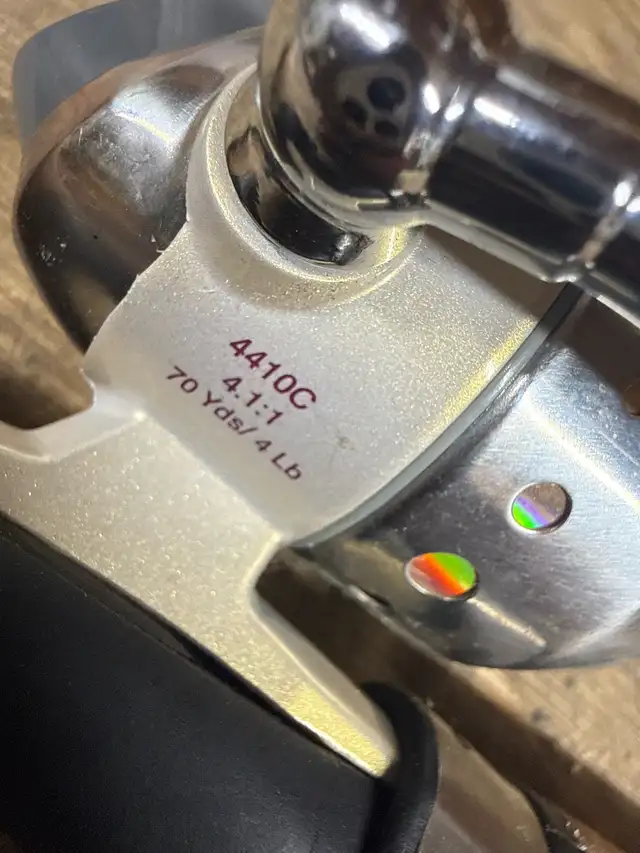 fishing rod and reel in Fishing, Camping & Outdoors in Hamilton - Image 6