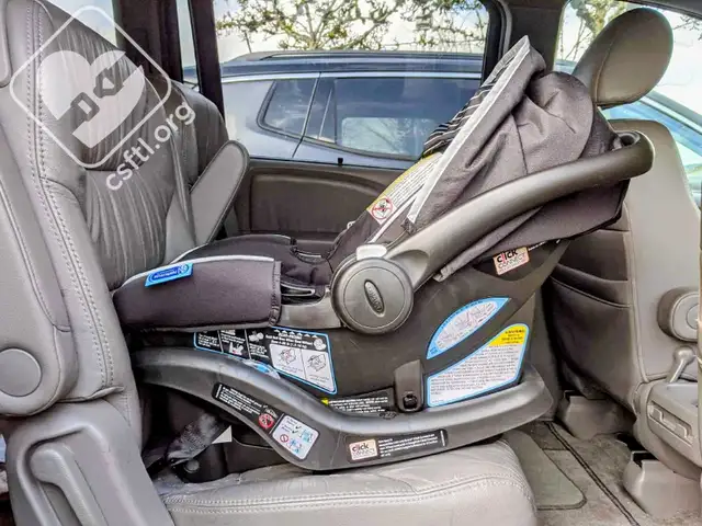 Graco SnugRide 35 Lite LX Infant Car Seats in Strollers, Carriers & Car Seats in City of Toronto - Image 5