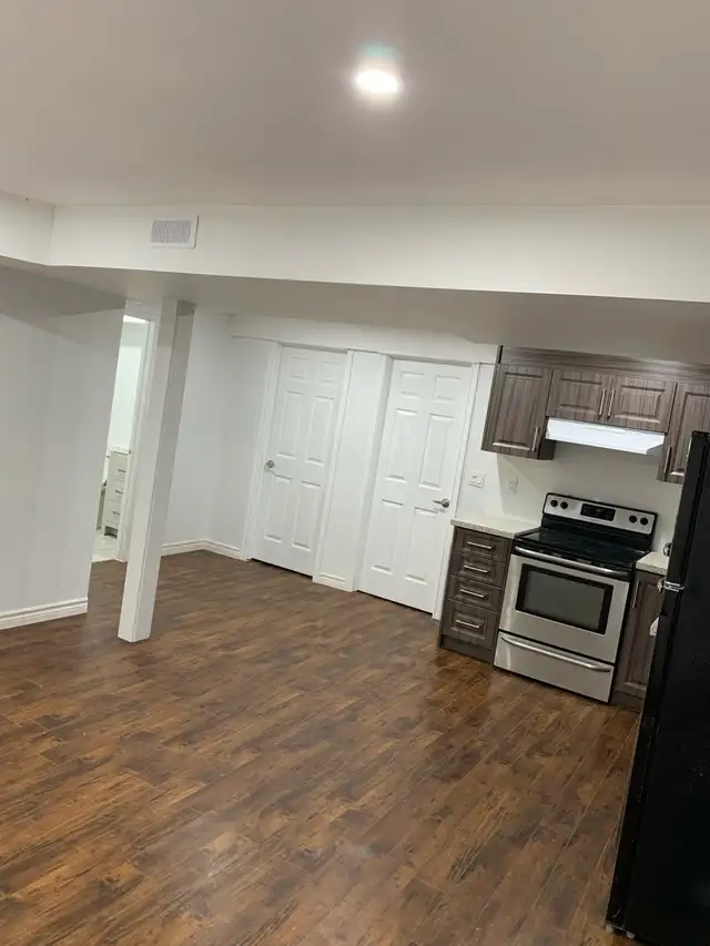 Room for Rent available Private or Sharing in a Walkout Basement in Room Rentals & Roommates in Markham / York Region - Image 5