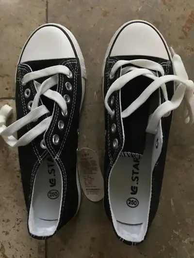 New canvas shoes Unix sex Size 9 ~9.5