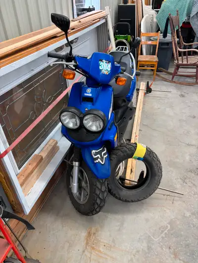 Yamaha BWS50, moteur refait à neuf en pièces d’origine facture à l’appuie. Banc et pneus neufs. N’a...