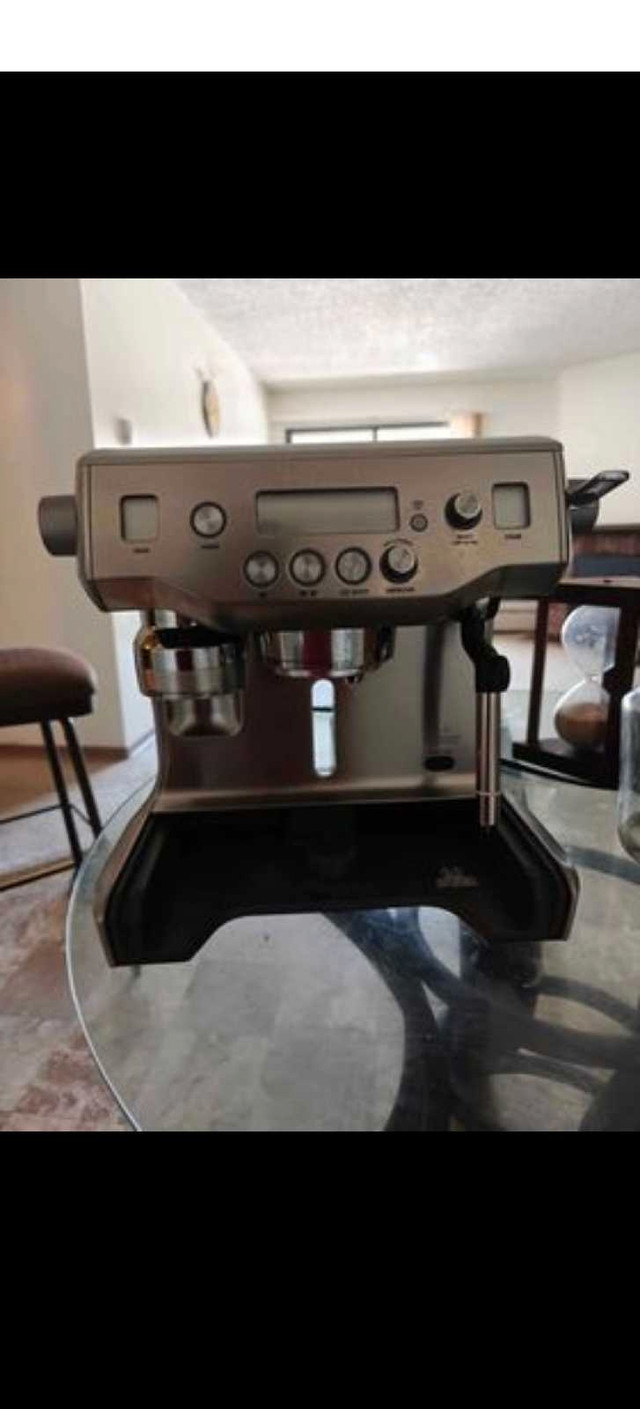 Breville oracle bes980xl  espresso machine in Coffee Makers in Saskatoon