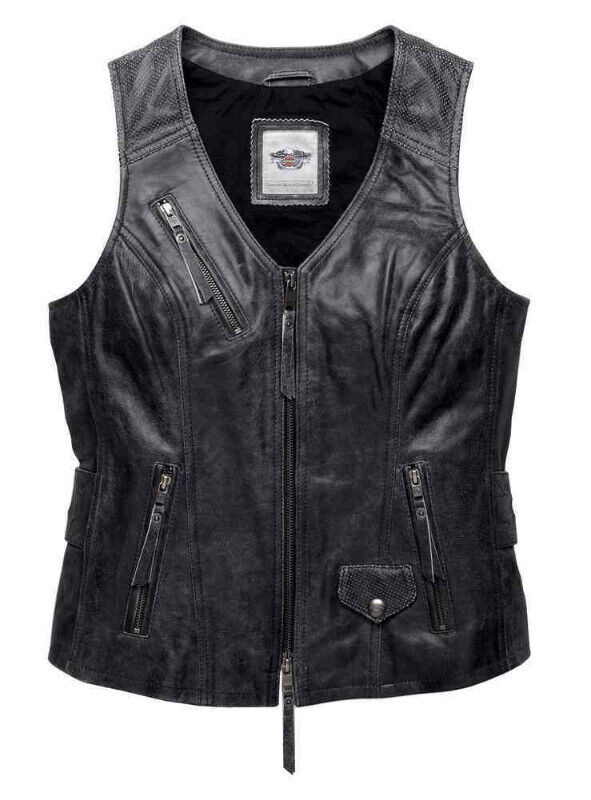 Harley Davidson Women Leather Vest in Women's - Tops & Outerwear in Moncton