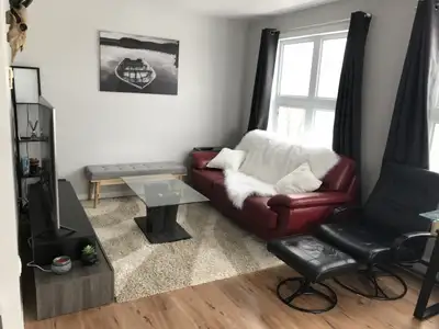 Appartement rénové au 1er étage. Immeuble tranquille et sécuritaire. Les animaux ne sont pas accepté...