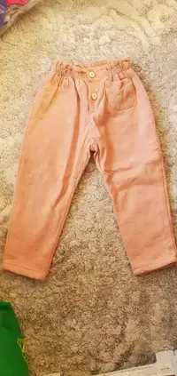 Pantalon doublé rose pour fille de zara neuf grandeur 2-3ans 