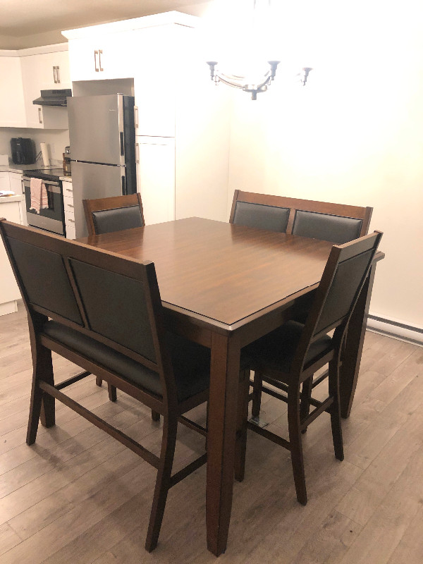 Dining table set, very good condition!  Ashley’s Home furniture in Dining Tables & Sets in Moncton - Image 2