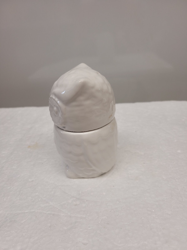 White Ceramic Owl Egg Cup in Arts & Collectibles in Dartmouth - Image 2