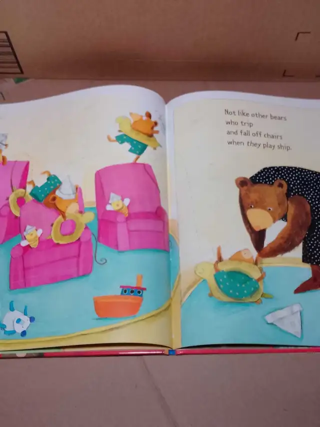 Baby Bear's Chairs Kids Book in Children & Young Adult in Barrie - Image 5
