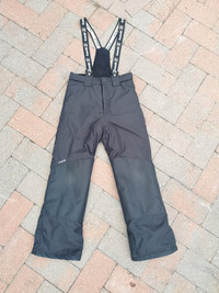 Kids Kamik insulated snow pants with suspenders 152/12