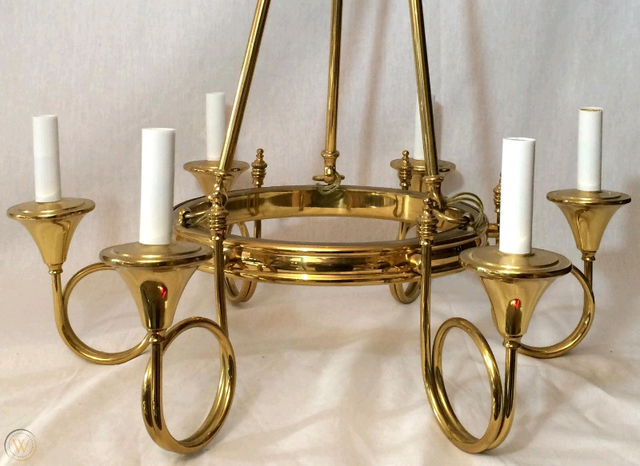 Vintage Brass French Horn Chandelier in Indoor Lighting & Fans in City of Toronto - Image 3